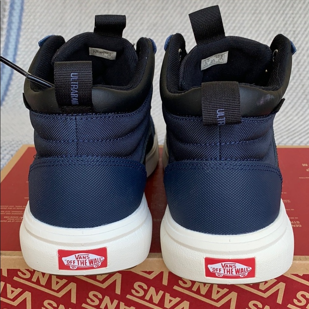 • VANS ULTRARANGE SK8-HI MTE Dress Blue/black WMNS - Picture 10 of 16